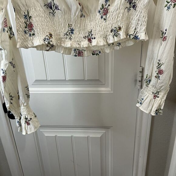 Zara Floral Cream Metallic Striped Long Sleeve Ruffle Crop Smocked Top Juniors L - Picture 3 of 11